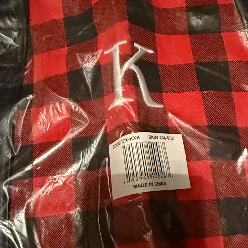 NWT Red & Black Buffalo Plaid Tote Bag with Black Trim with “K” - Picture 3 of 8